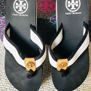 COPY - Tory Burch flip flops. Don’t be afraid to make an offer